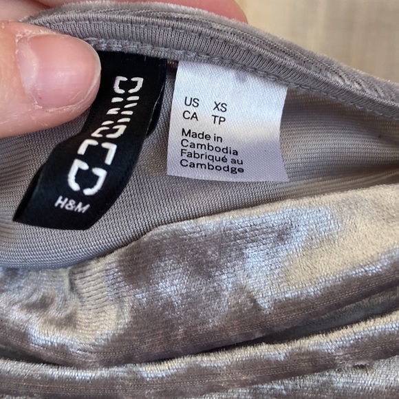 H&M Ruched top - Picture 3 of 4